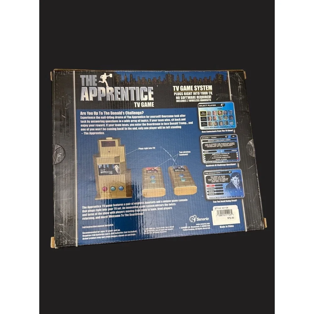 NIP 2005 The Apprentice Fired TV Game System Senario With 2 Wireless Handsets